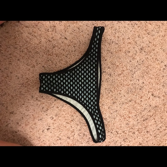 Victoria Secret bathing suit bottoms - Picture 1 of 3
